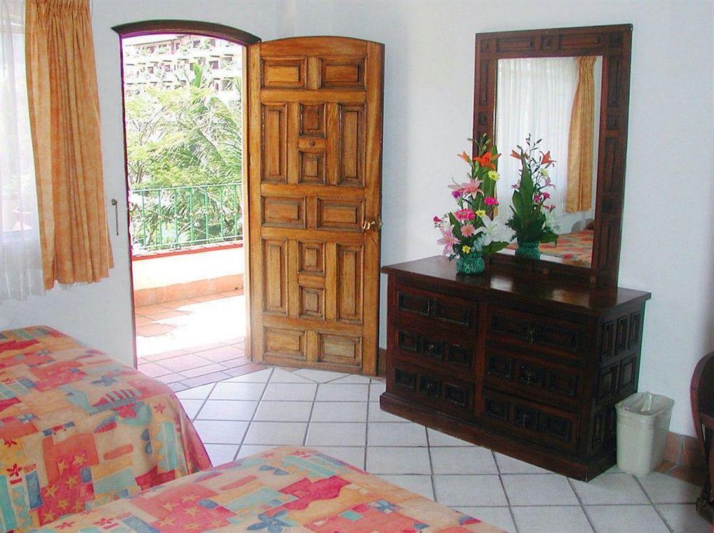 Hotel Eloisa 2*