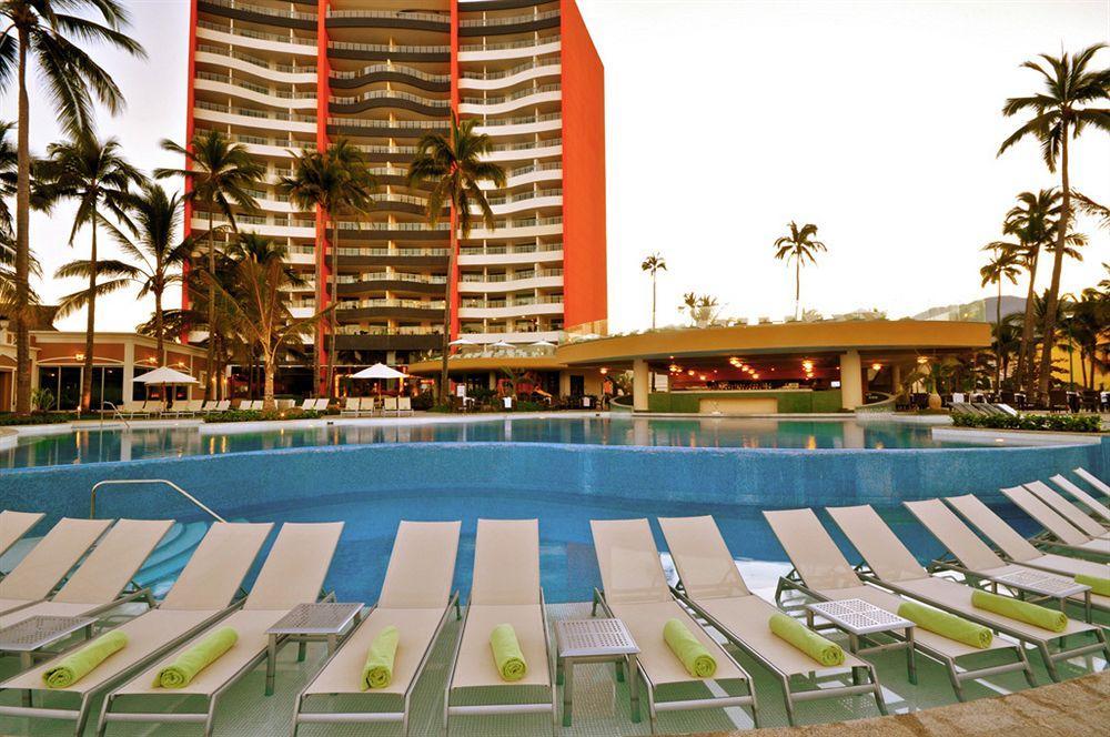 Resort Sunset Plaza