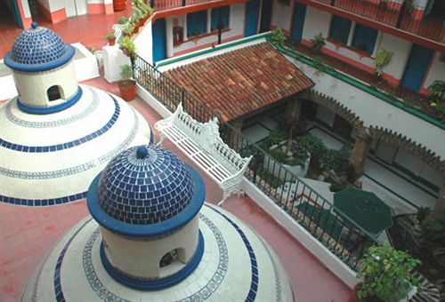 Plaza Del Rio - Family Malecon Centro Hotel