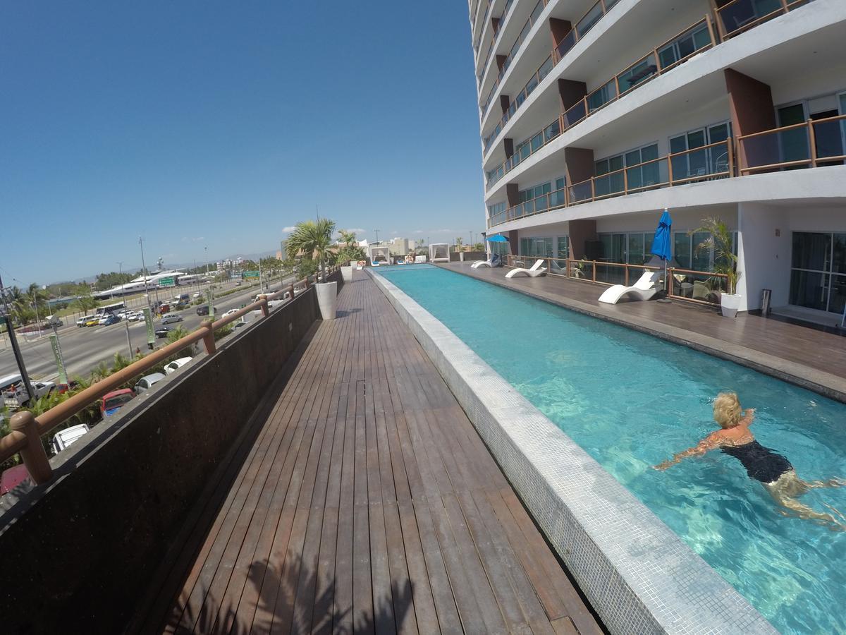 Ocean View Deck 12 Aparthotel