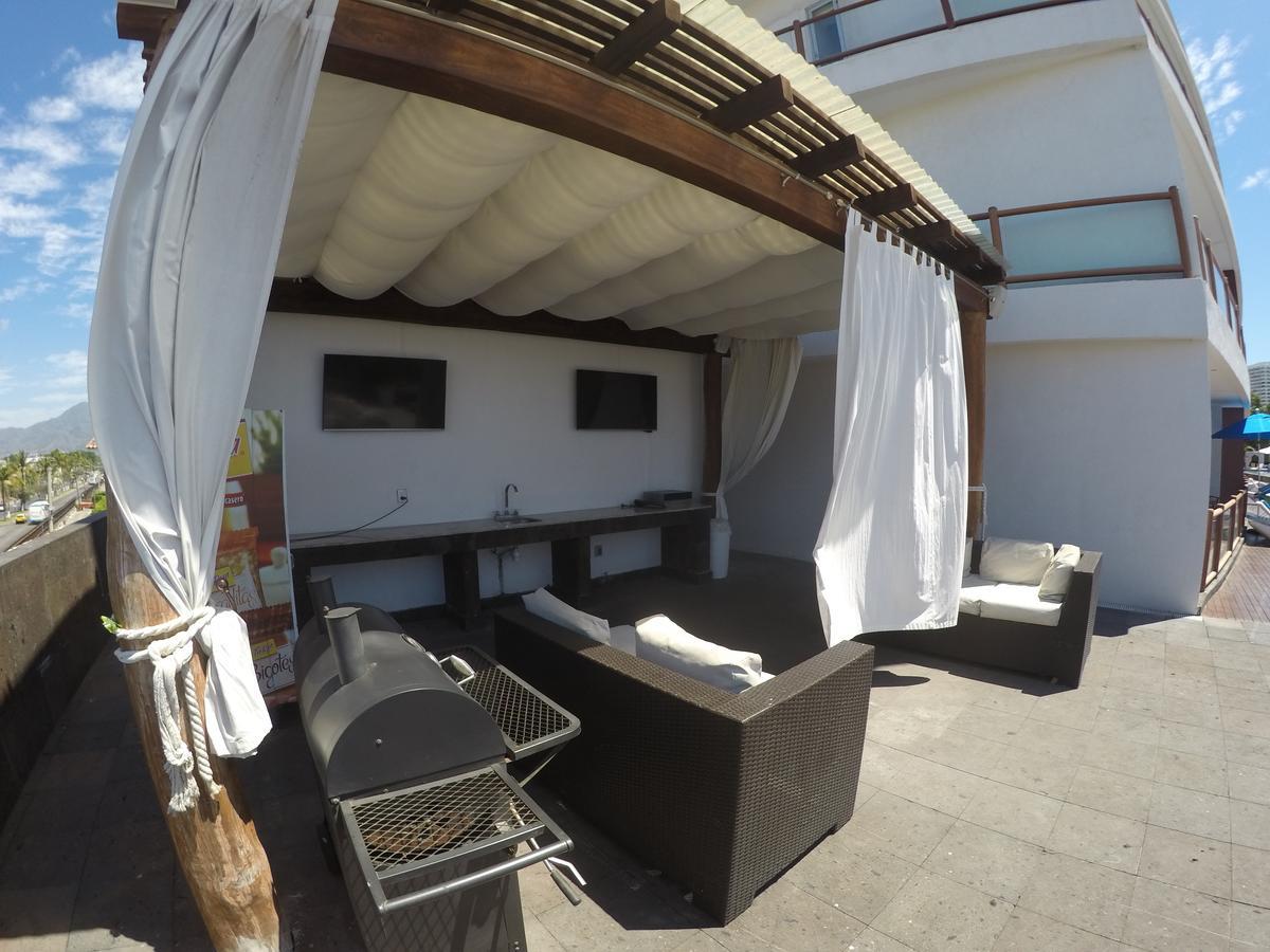 Ocean View Deck 12 *