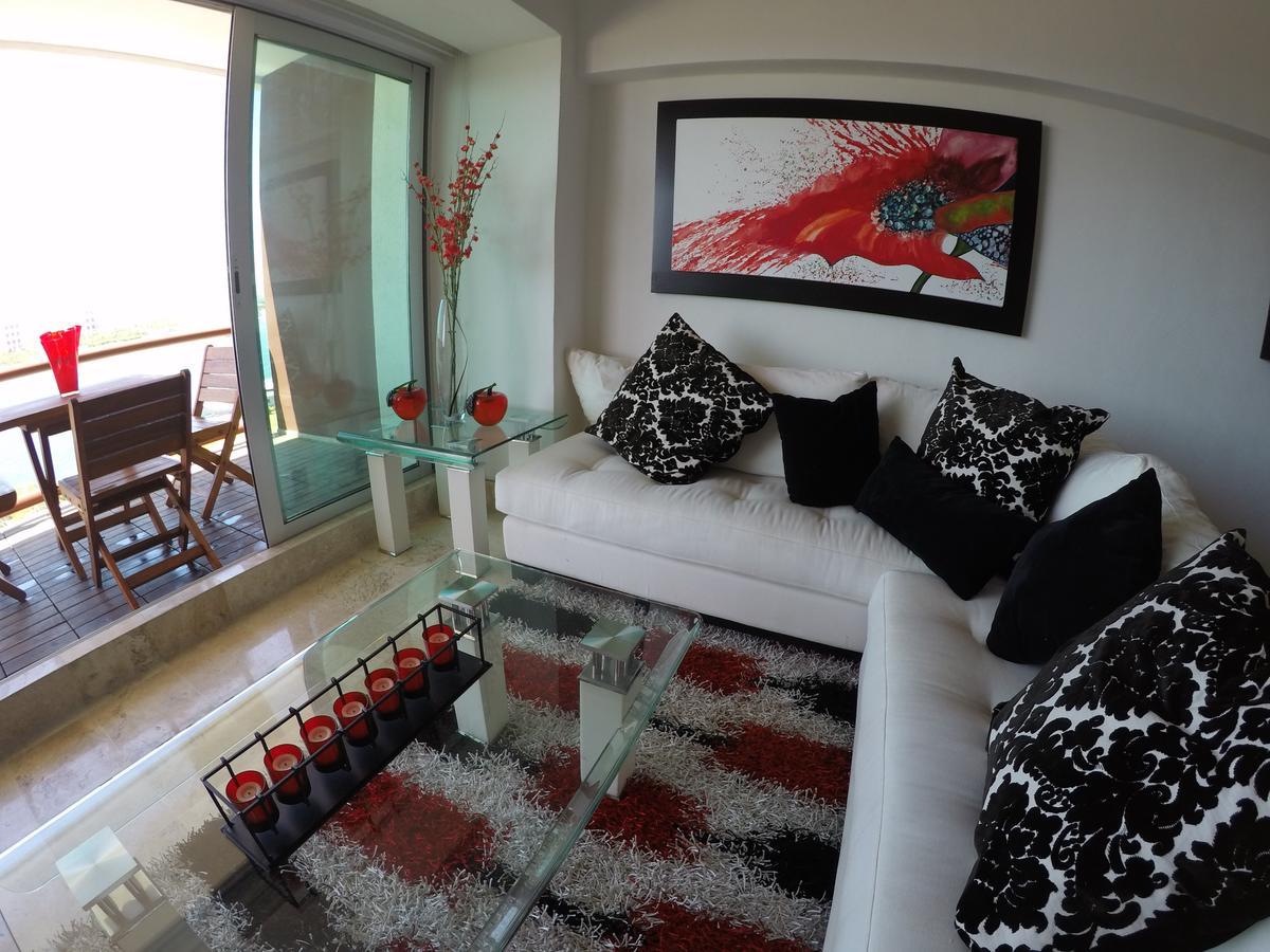 Ocean View Deck 12 Aparthotel