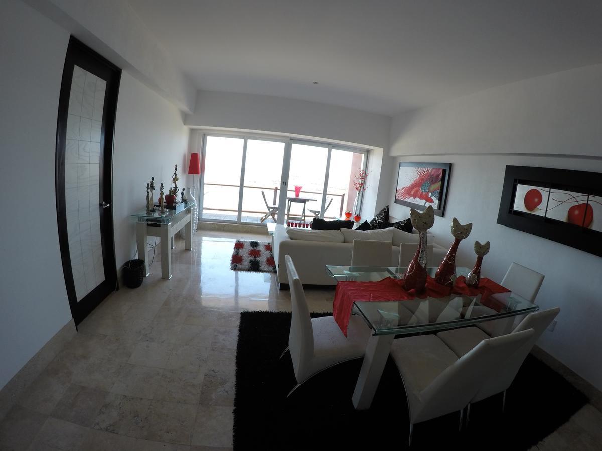 Ocean View Deck 12 *