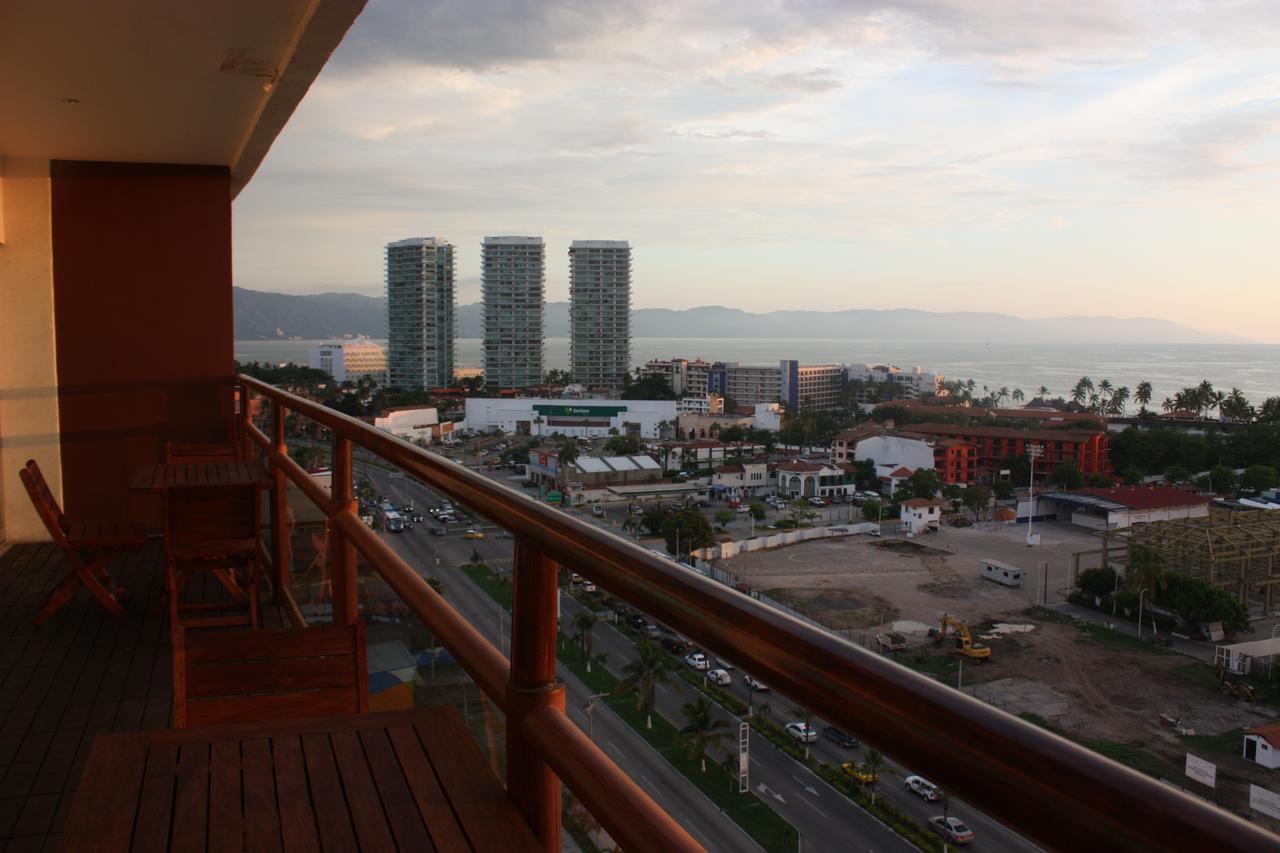 Ocean View Deck 12 Aparthotel Puerto Vallarta