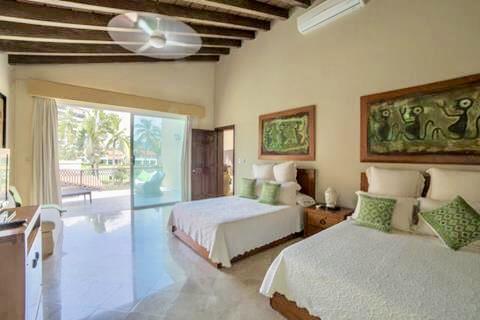 Casa Encantada Villa
