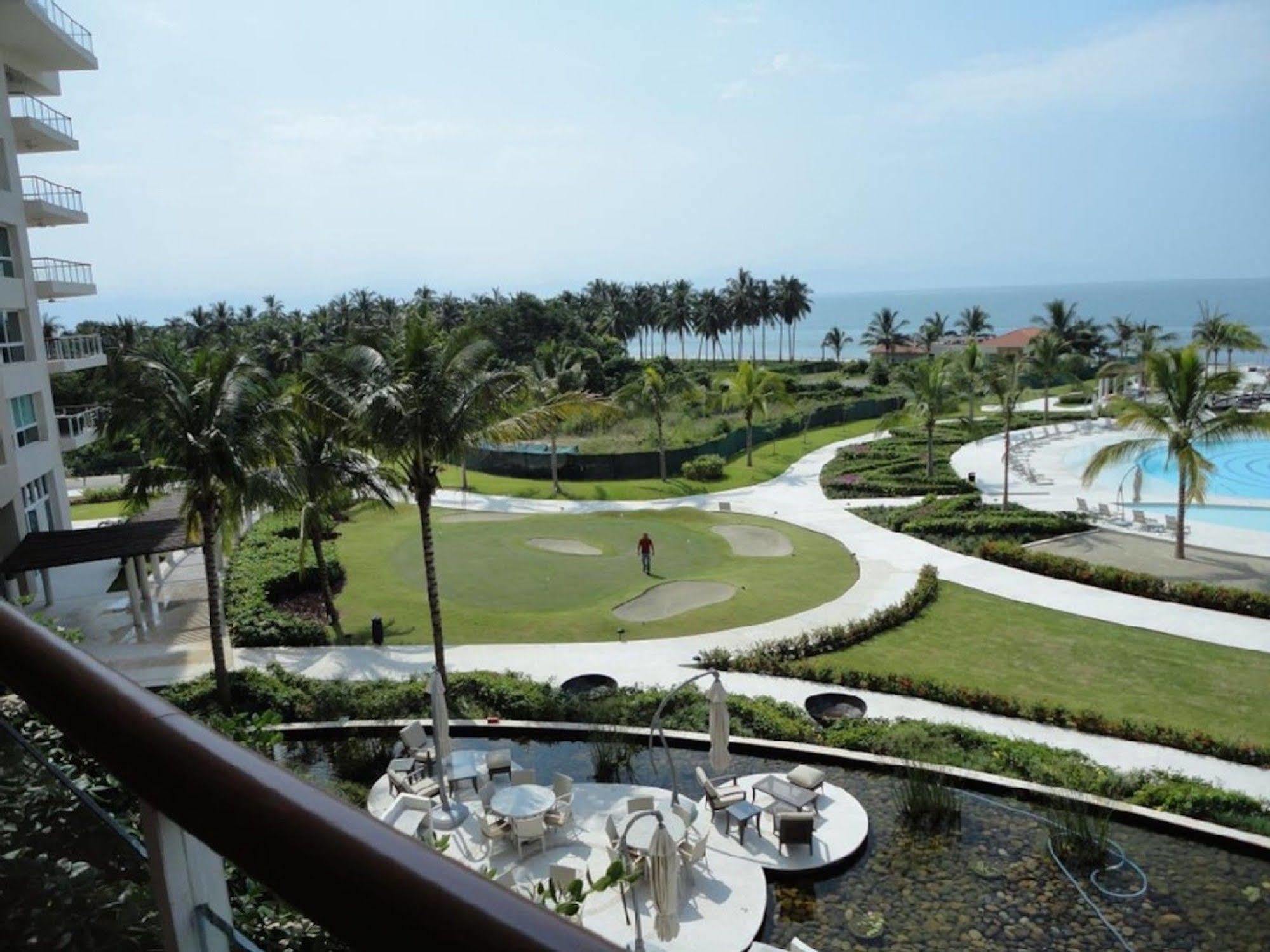 Hotel Unlimited Luxury - Del Canto Puerto Vallarta