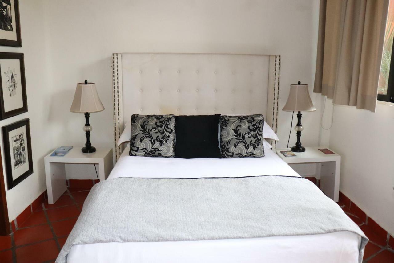 Hotel Poshtel Sevilla Puerto Vallarta