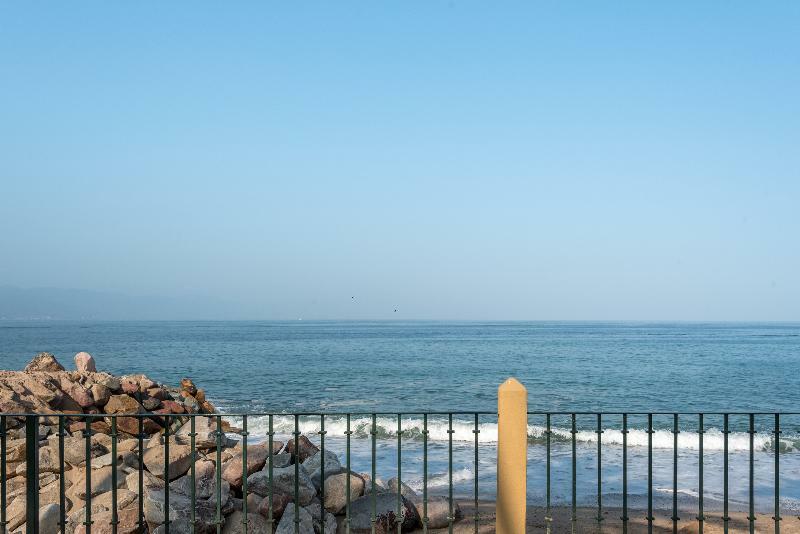Apartment Hermoso En Tules, Frente Al Mar En Medio De Hermosos Jardines, Es Unico!!! *