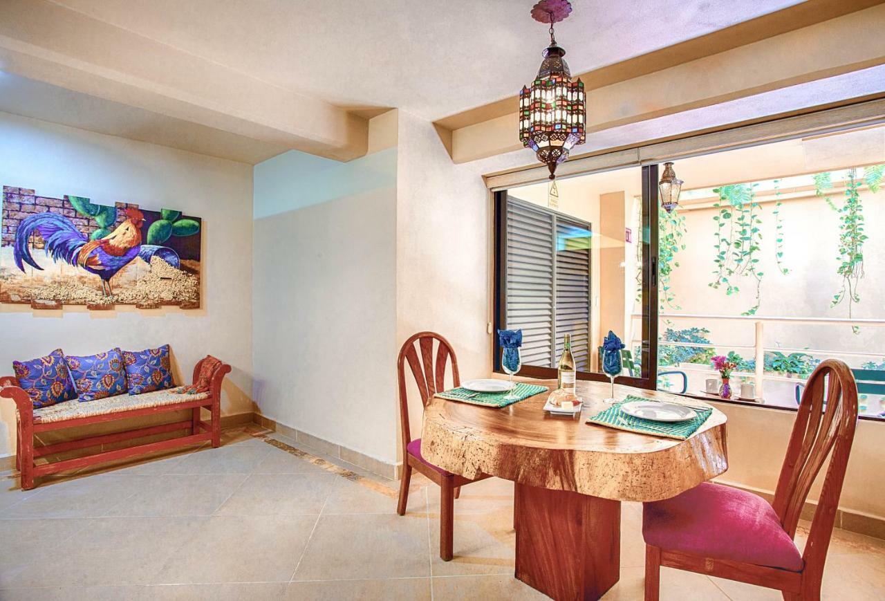 Vista Corona Luxury Apartment