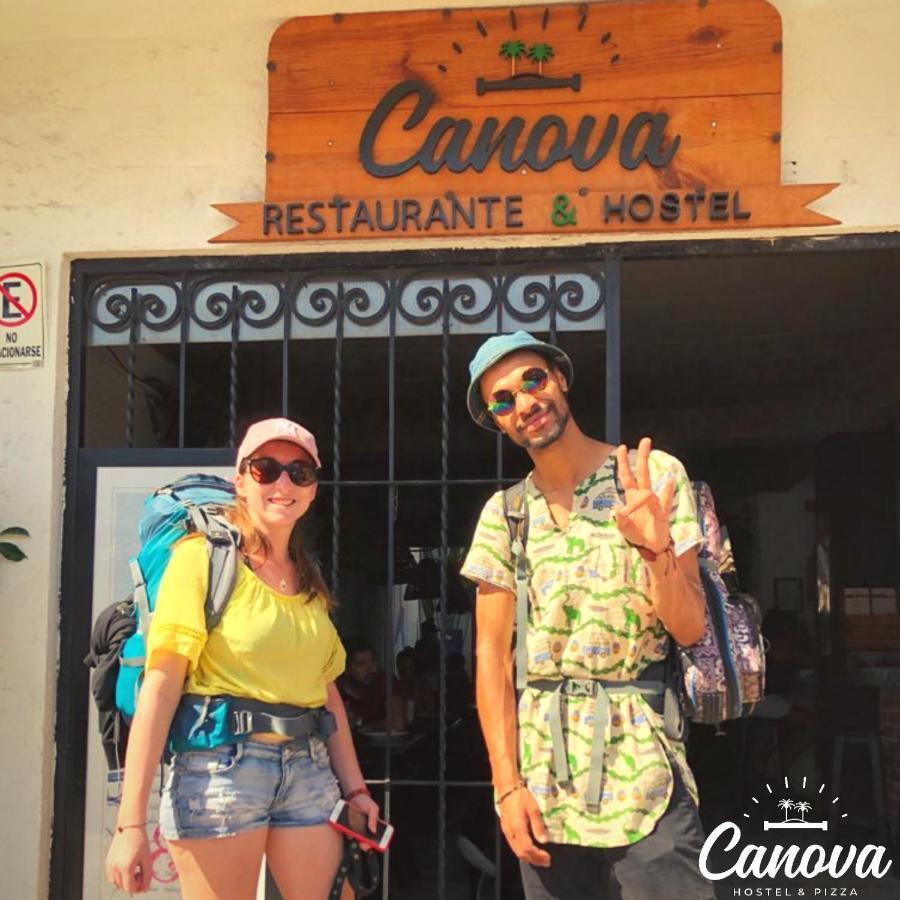 Hostel Canova & Pizza Puerto Vallarta