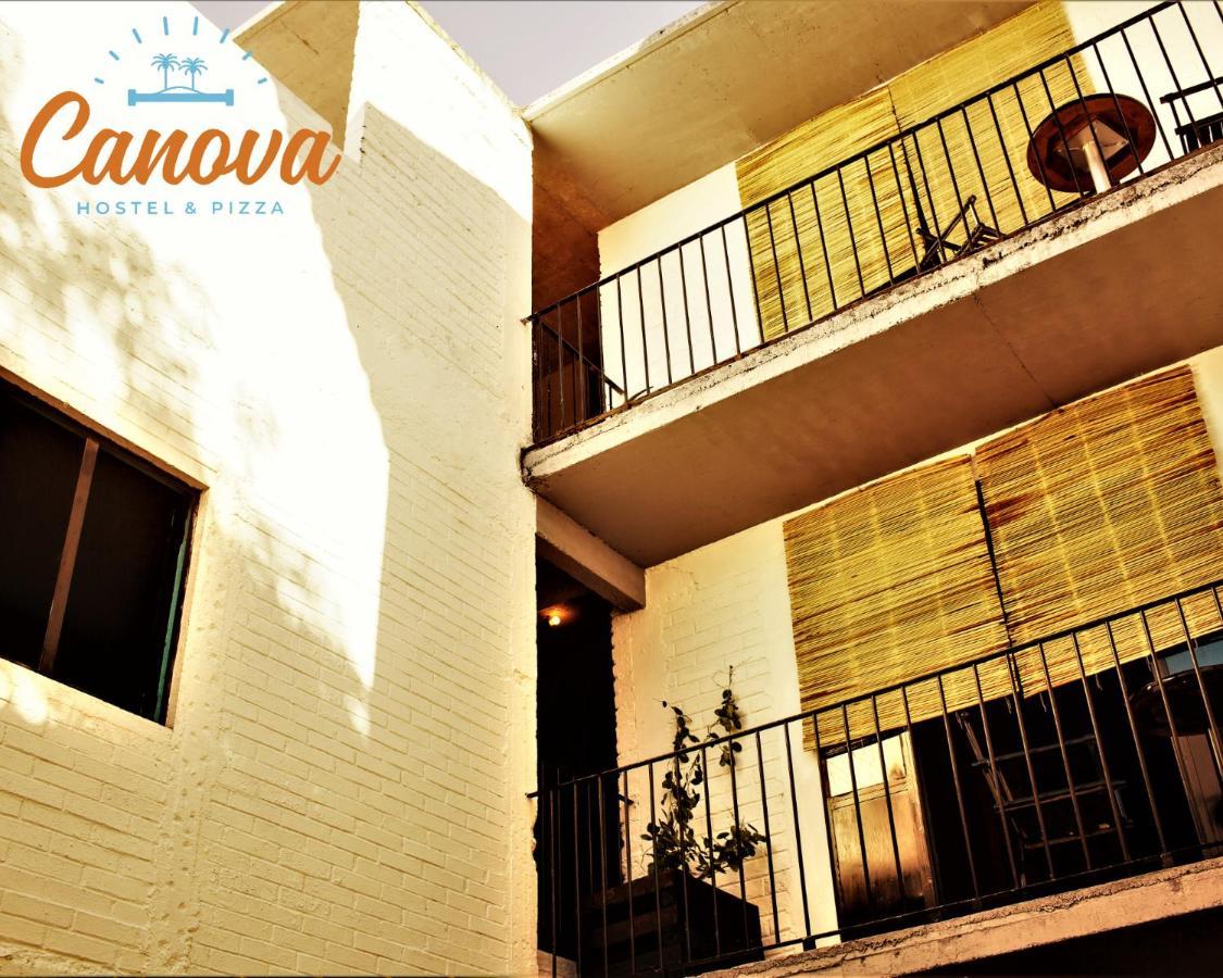 Canova & Pizza Hostel *