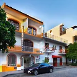 Oyo Hotel Bernal
