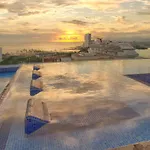 ¡Hermoso Condo Con Espectacular Vista A La Bahia!!