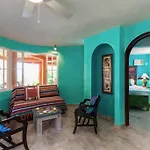 Orange Sunsets, Lush Landscape, Intown, Privacy