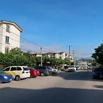 Studio In Excellent Location