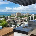 New Beautiful Rooftop & Romantic Ocean Views