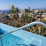 New Beautiful Rooftop & Romantic Ocean Views
