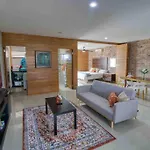 2 Bd Loft In Versalles, Walk To The Beach!
