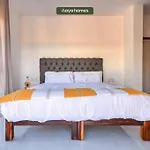 Equipped 2Br Condo In Versalles - Pool - King Bed