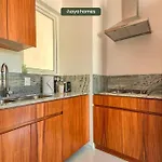 Equipped 2Br Condo In Versalles - Pool - King Bed