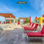 Chic Studio W/Rooftop Pool - Ocean View - King Bed