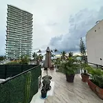 2 Bedroom Penthouse Paradise Near The Beach