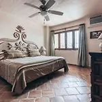Ocean View 2Br Condo-Balcony-Beach-Pool