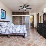 Ocean View 2Br Condo-Balcony-Beach-Pool