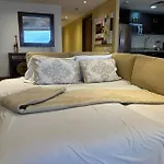Grand V Beach Front Condo Torre 2000