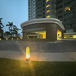 Grand V Beach Front Condo Torre 2000