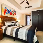Grand Venetian Beachfront Condo