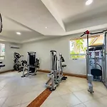 Grand Venetian Beachfront Condo