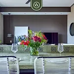 Luxury 1 Bedroom Condo In Pier 57 - Infinity Pool