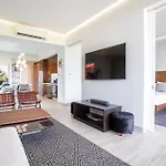 Upscale 2 Bedroom Ocean-View Backdrop And Private Bbq