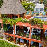 Villa Lola - Adults Only