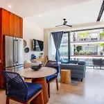 Luxe Penthouse, Calm Vistas