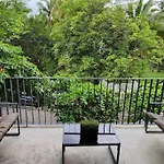 New Via Milan Appartment! The Best In Versalles!