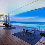 Best Pool & 2 Workspaces In Soho Pv