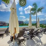 Amazing 2 Bedroom Condo In Versalles - Rooftop Pool