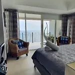 Spectacular Beach Condo In Grand Venetian