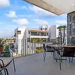 2B Modern Romantica Luxury Condo