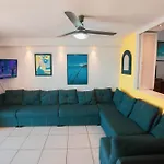 Condominio Con Vista Al Mar