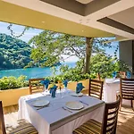Luxury Beach Frontage Villa With Amazing Views For Rent