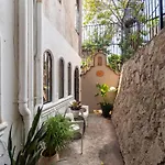 Authentic Condo - Zona Romantica