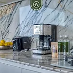 Luxury Corner Unit With Breataking Ocean Views