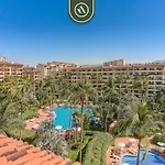 Beachfront 3 Bedroom Condo With Pools - Beachclub