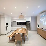 Vista A Montana Luxury Apt