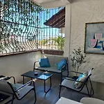Newly Renovated Studio B1 With Patio Sleeps 4