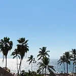 Oceanfront: Views & Amenities!