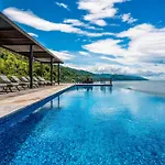 Blue Horizon 303 @ Residences